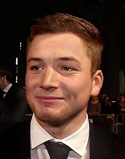 Taron Egerton เส้นทางชีวิตจากนักแสดงหน้าใหม่สู่ซูเปอร์สตาร์ระดับโลก