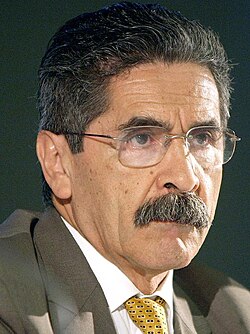 Olívio Dutra นักการเมืองผู้บุกเบิกและสมาชิกผู้ก่อตั้งพรรค Workers' Party ของบราซิล