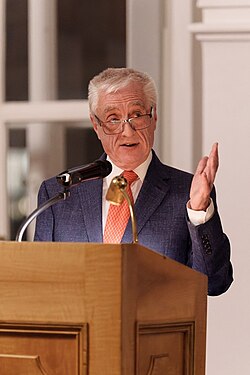 Michael Worton นักวิชาการผู้ขับเคลื่อนการศึกษาระดับโลกและศิลปศาสตร์