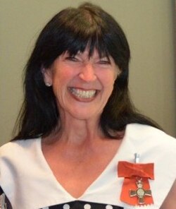 Helen Medlyn เส้นทางชีวิตจากดาวเด่นโอเปร่าสู่การเป็นนักจัดสวน