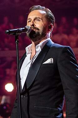 Alfie Boe เส้นทางชีวิตจากช่างเครื่องสู่ซูเปอร์สตาร์โอเปร่าระดับโลก