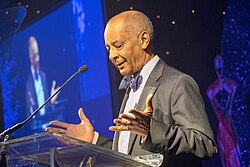 Sir Ken Olisa ผู้นำทางธุรกิจและผู้สร้างแรงบันดาลใจระดับโลก