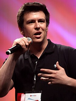 Philip DeFranco ผู้บุกเบิกสื่อออนไลน์และเจ้าพ่อข่าว YouTube