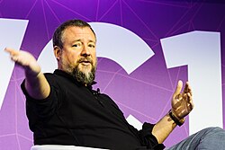 Shane Smith ผู้ก่อตั้ง Vice Media จากนิตยสารนอกกระแสสู่จักรวรรดิสื่อระดับโลก