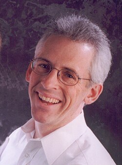 Jef Mallett ศิลปินผู้สร้างสรรค์การ์ตูน Frazz และชีวิตที่เต็มไปด้วยพลัง