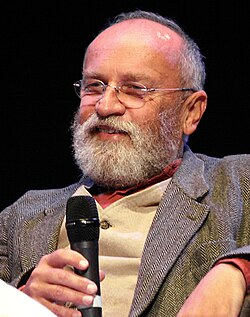 Rudolf Simek ผู้เชี่ยวชาญด้านตำนานนอร์สและประวัติศาสตร์เยอรมันิก