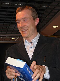David Mitchell นักเขียนผู้สร้างโลกวรรณกรรมเชื่อมโยงและผู้เขียนบทภาพยนตร์ระดับโลก