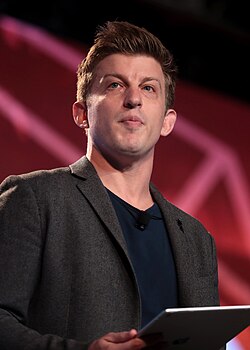 Alex Epstein นักเขียนผู้ผลักดันการใช้เชื้อเพลิงฟอสซิลเพื่อความก้าวหน้าของมนุษย์