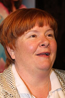 Magda Szubanski ศิลปินผู้สร้างเสียงหัวเราะและนักขับเคลื่อนสิทธิมนุษยชนแห่งออสเตรเลีย