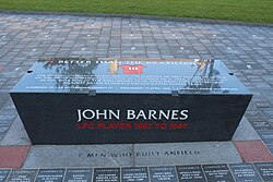 John Barnes ตำนานปีกซ้ายผู้พลิกโฉมหน้าประวัติศาสตร์ลิเวอร์พูลและทีมชาติอังกฤษ