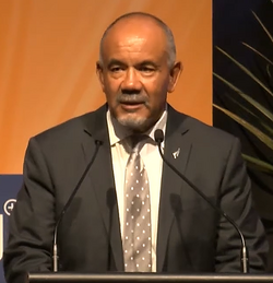 Te Ururoa Flavell นักการเมืองผู้ขับเคลื่อนสิทธิชาวมาออรีแห่งนิวซีแลนด์