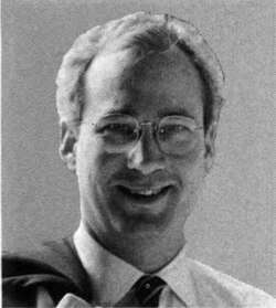 Ed Feighan เส้นทางชีวิตจากนักการเมืองสหรัฐฯ สู่ผู้บริหารระดับสูงในภาคธุรกิจ