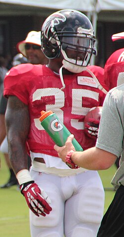Antone Smith เส้นทางชีวิตจากดาวรุ่งมัธยมสู่สมรภูมิ NFL