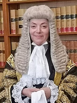 Dame Victoria Sharp ผู้พิพากษาหญิงระดับสูงและประธานแผนก King's Bench ของอังกฤษ