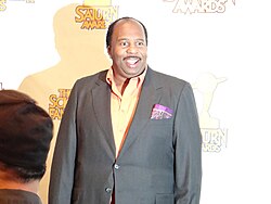 Leslie David Baker เส้นทางชีวิตจากครูการศึกษาพิเศษสู่ดาวเด่นใน The Office