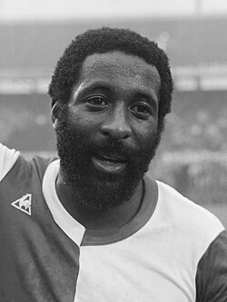 Clyde Best ตำนานกองหน้าผู้บุกเบิกและเส้นทางลูกหนังระดับโลก