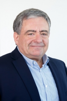 Elias G. Carayannis ผู้เชี่ยวชาญด้านเศรษฐศาสตร์นวัตกรรมและโมเดลเกลียวแบบ Quintuple Helix