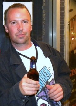 Doug Stanhope คอมเมเดียนสายดาร์กผู้ท้าทายทุกบรรทัดฐานสังคม