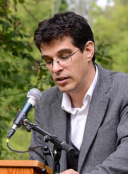 Steven Galloway นักเขียนชาวแคนาดาผู้สร้างสรรค์ผลงานระดับโลกและมรสุมชีวิตทางกฎหมาย