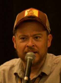 Justin McElroy ผู้สร้างสรรค์คอนเทนต์และเจ้าพ่อพอดแคสต์ระดับโลก