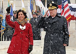 Gina Raimondo เส้นทางจากนักธุรกิจหญิงสู่รัฐมนตรีว่าการกระทรวงพาณิชย์สหรัฐฯ