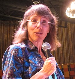 Joan Blades ผู้บุกเบิกซอฟต์แวร์และนักขับเคลื่อนสังคมผู้ทรงอิทธิพล