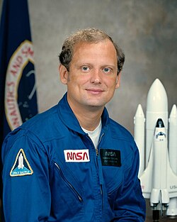 Norman Thagard นักบินอวกาศผู้สร้างประวัติศาสตร์เชื่อมสัมพันธ์สหรัฐฯ-รัสเซีย