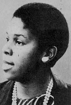 Lenora Fulani นักจิตวิทยาและนักเคลื่อนไหวผู้สร้างประวัติศาสตร์การเมืองสหรัฐฯ