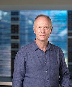 Peter Phillips ผู้นำวิสัยทัศน์แห่ง Cambridge University Press & Assessment