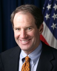Allan B. Hubbard เส้นทางชีวิตนักธุรกิจและผู้บริหารระดับสูงของสหรัฐฯ