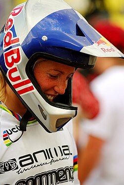 Rachel Atherton ราชินีแห่งวงการ Downhill Mountain Bike ระดับโลก