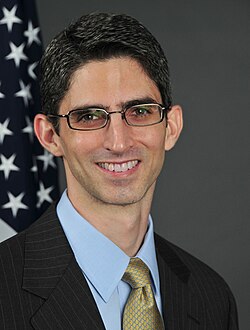 Troy A. Paredes อดีตกรรมการ SEC ผู้เชี่ยวชาญด้านกฎหมายหลักทรัพย์และวิชาการ