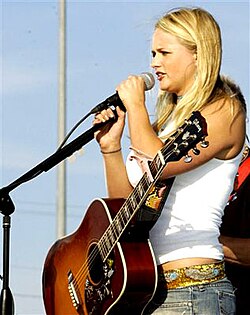 Miranda Lambert ราชินีเพลงคันทรีผู้สร้างประวัติศาสตร์และเจ้าของรางวัลสูงสุด