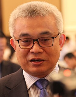 Aun Pornmoniroth รัฐมนตรีว่าการกระทรวงเศรษฐกิจและการคลังและรองนายกรัฐมนตรีกัมพูชา