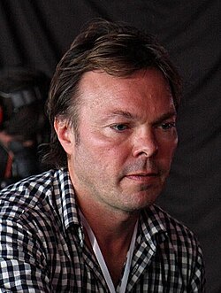 Pete Tong ตำนานดีเจผู้ทรงอิทธิพลและทูตวัฒนธรรมดนตรีอิเล็กทรอนิกส์ระดับโลก