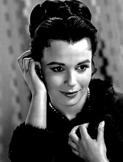Claire Bloom ตำนานนักแสดงหญิงผู้สง่างามแห่งเวทีละครและจอเงิน