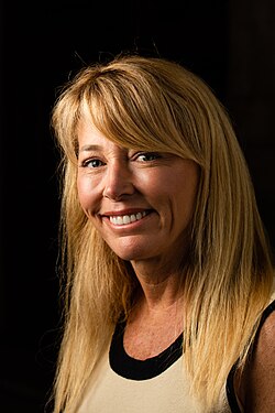 Jo Becker นักข่าวสืบสวนสอบสวนระดับโลก เจ้าของรางวัลพูลิตเซอร์ 4 สมัย