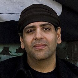Omar Majeed ผู้กำกับและโปรดิวเซอร์ผู้ถ่ายทอดความหลากหลายผ่านเลนส์ภาพยนตร์