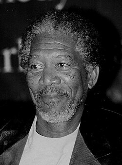 Morgan Freeman ตำนานนักแสดงผู้มีน้ำเสียงทรงพลังและเส้นทางสู่ความสำเร็จระดับโลก