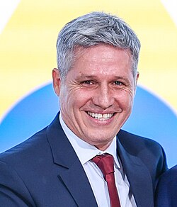 Paulo Teixeira นักการเมืองและรัฐมนตรีผู้ทรงอิทธิพลแห่งบราซิล