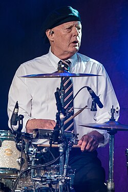 Bobby Elliott มือกลองระดับตำนานผู้ขับเคลื่อนจังหวะให้ The Hollies