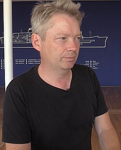 Simon Patterson ศิลปินร่วมสมัยผู้เปลี่ยนระบบข้อมูลให้เป็นงานศิลปะ