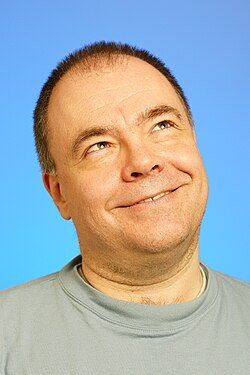 Martin Haase ศาสตราจารย์ด้านภาษาศาสตร์ผู้เชี่ยวชาญหลายภาษาและนักขับเคลื่อนโอเพนซอร์ส