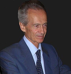 Fausto Cercignani ปราชญ์ผู้เชี่ยวชาญด้านภาษาศาสตร์และกวีนิพนธ์ระดับโลก