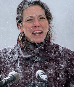 Emily Larson อดีตนายกเทศมนตรีหญิงคนแรกแห่งเมืองดูลูธ