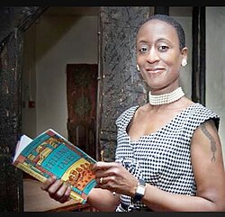 Patience Agbabi กวีร่วมสมัยผู้ผสานศิลปะการพูดและวรรณกรรมคลาสสิก