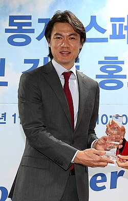 ฮง มยอง-โบ ตำนานลิเบโร่ผู้พลิกโฉมประวัติศาสตร์ฟุตบอลเกาหลีใต้
