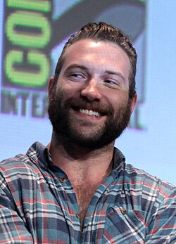 Jai Courtney เส้นทางชีวิตจากนักแสดงออสเตรเลียสู่ดาวเด่นฮอลลีวูด