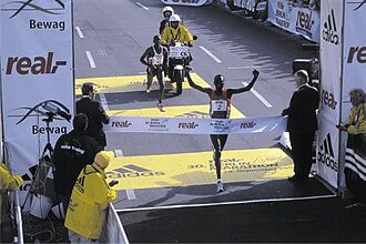 Paul Tergat ตำนานนักวิ่งระยะไกลผู้สร้างประวัติศาสตร์โลกจากเคนยา