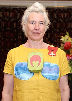 Lisa Walker ศิลปินผู้ท้าทายคำนิยามของเครื่องประดับร่วมสมัย